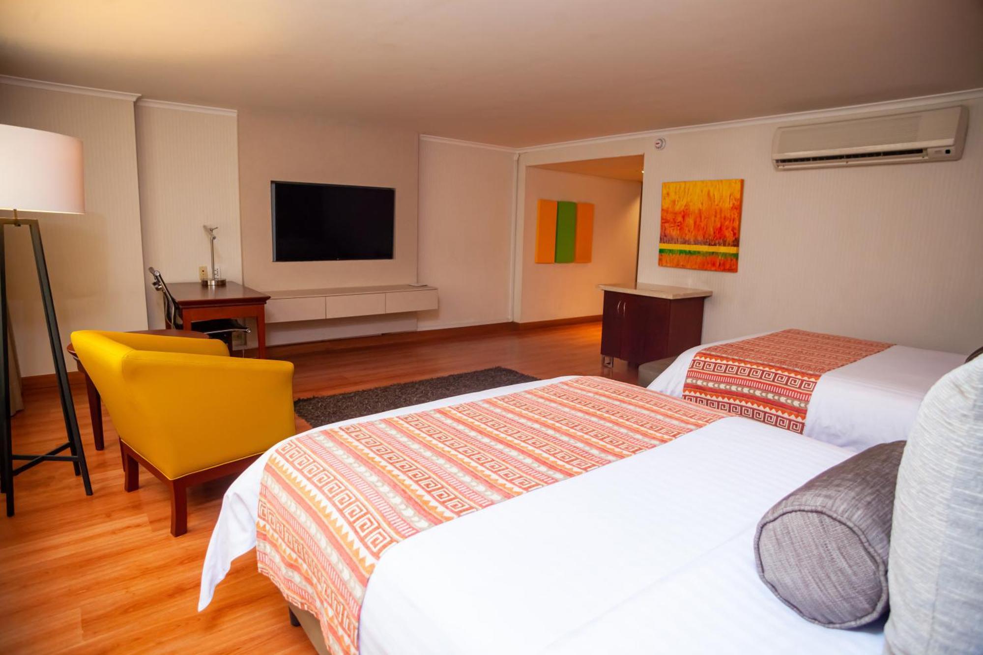Bogota Plaza Hotel エクステリア 写真 A room at the hotel