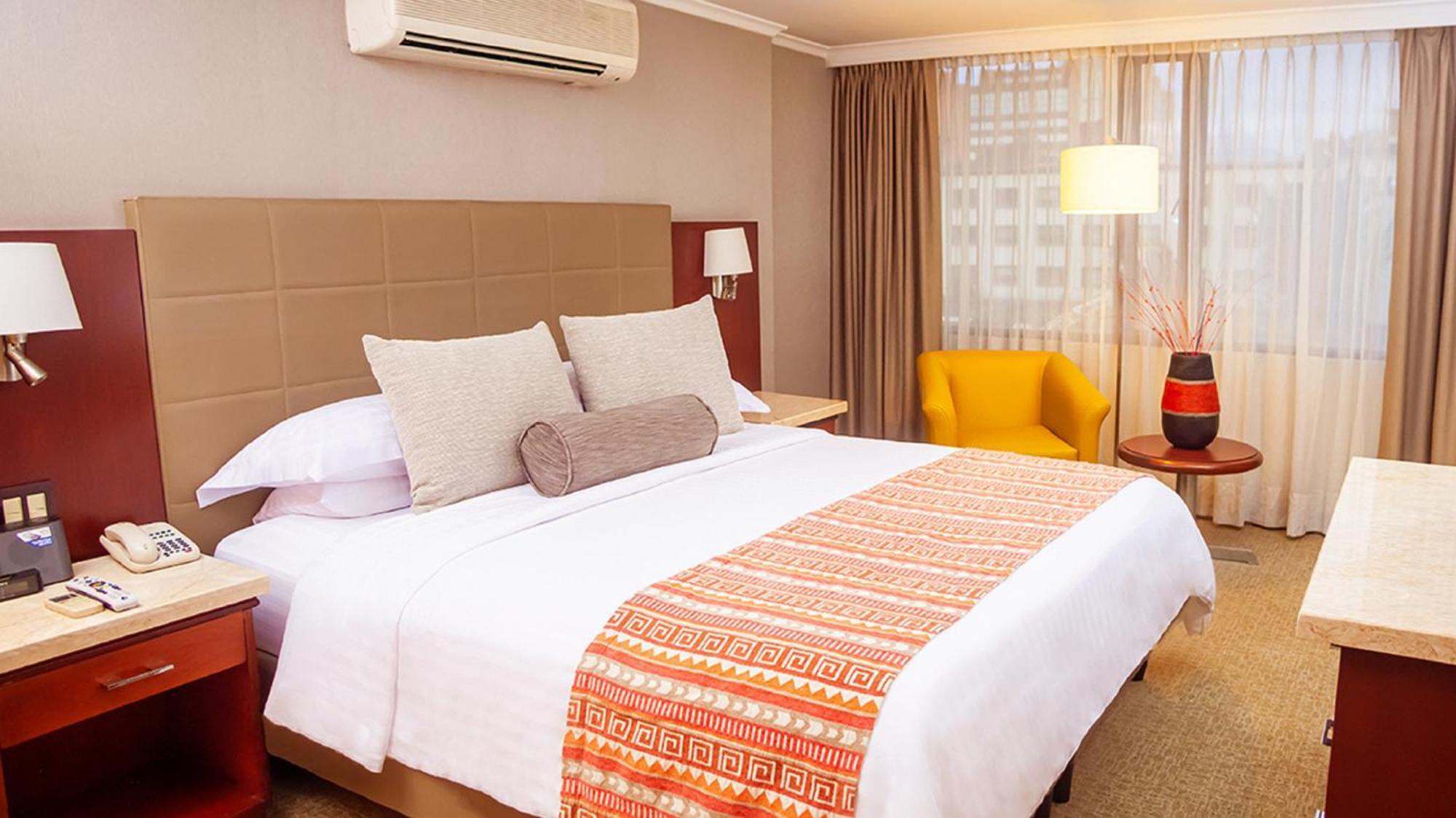 Bogota Plaza Hotel エクステリア 写真 A room at the hotel